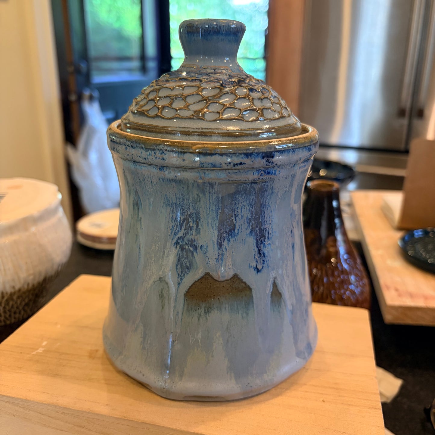 1105 stoneware covered jar - blues