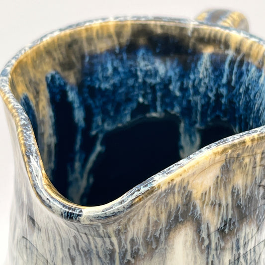 Waterfall in ceramic form