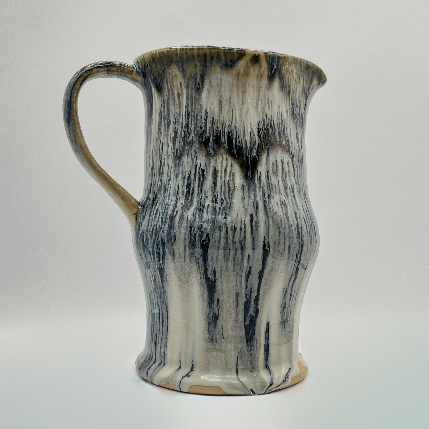 Waterfall in ceramic form