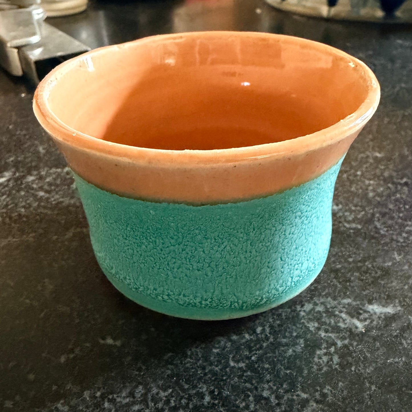 1123 Espresso - Matte green and red earth