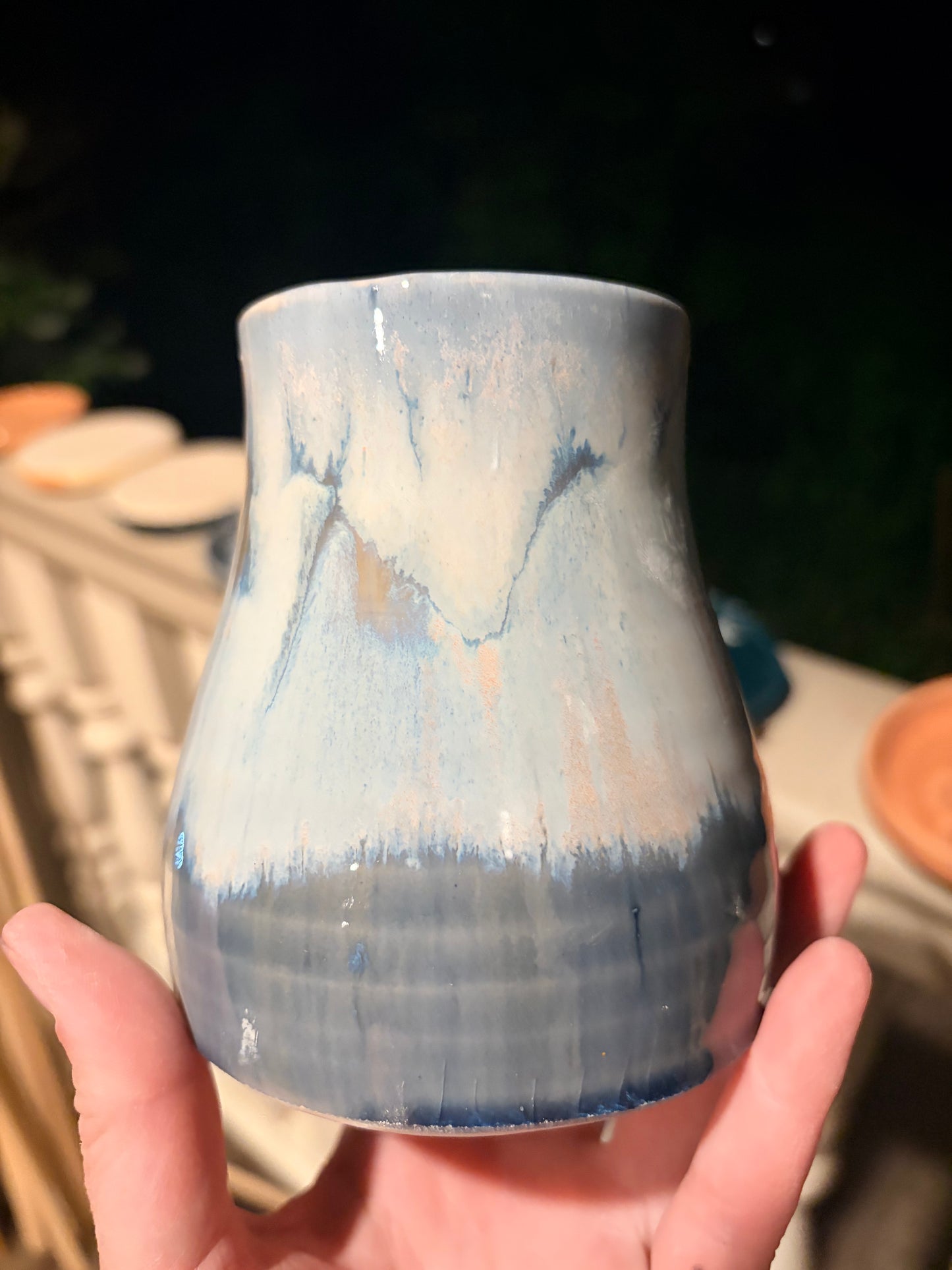 1147 Small blue bud vase
