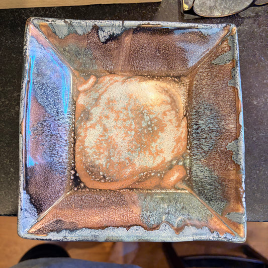 1100 Square plate - black and blue