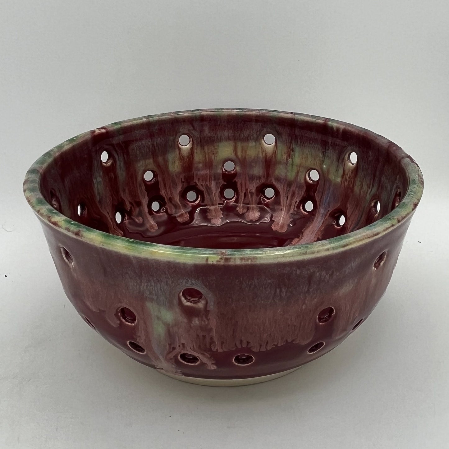 Burgundy Stoneware Colander