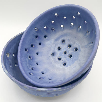 Frosted Lavender Stoneware Colander