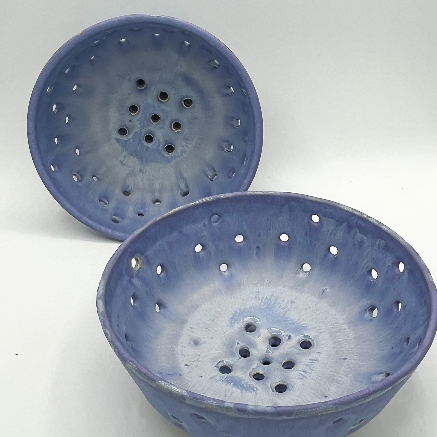 Frosted Lavender Stoneware Colander