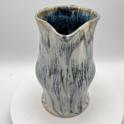 Waterfall in ceramic form