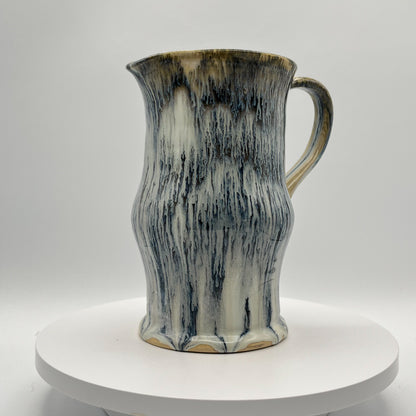 Waterfall in ceramic form